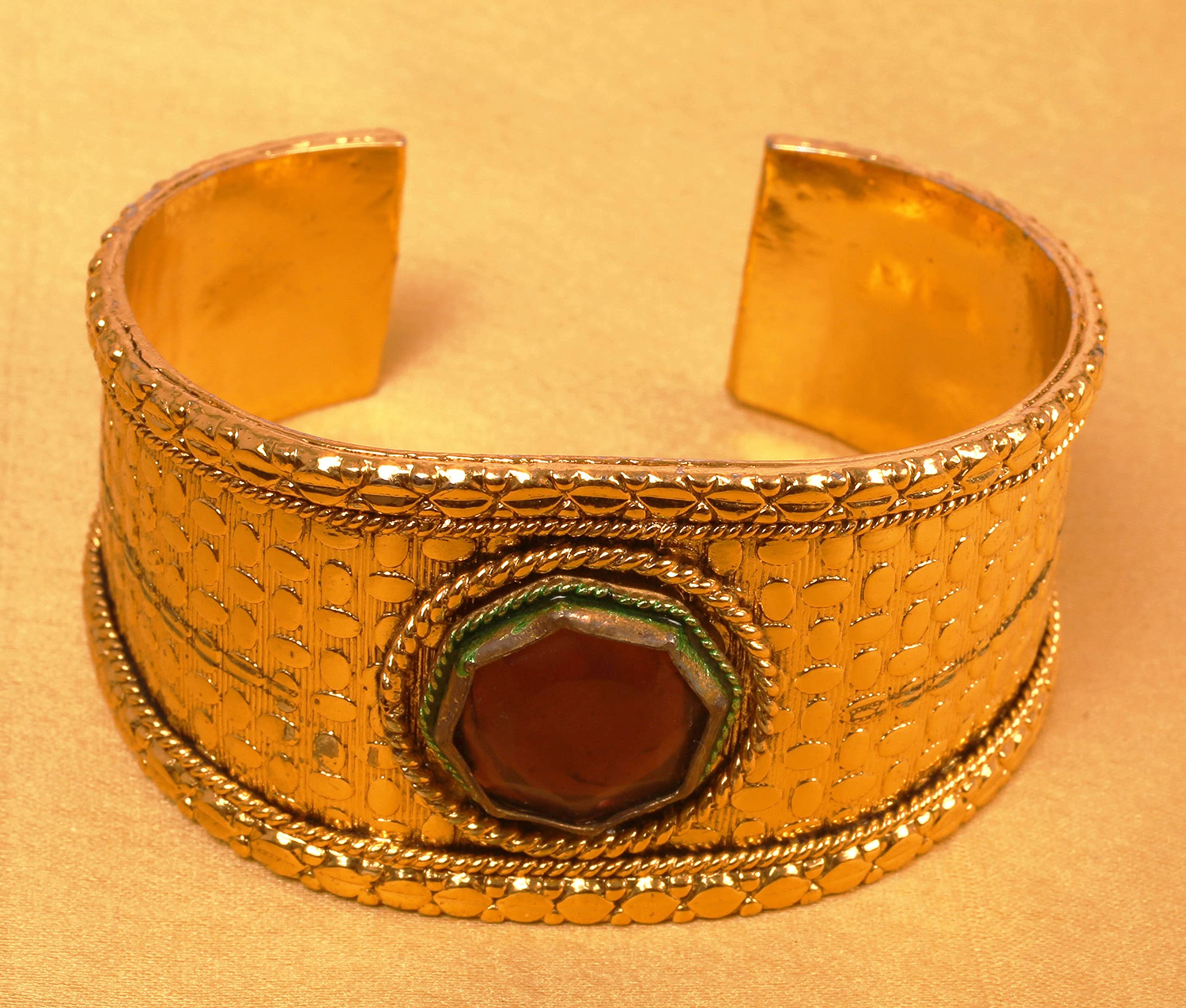 Touchstone Indian Bollywood Desire Brass Base Exotic Workmanship Free Size Cuff Bracelet in Antique Gold Or White Or Copper Tone for Women. - Image 4